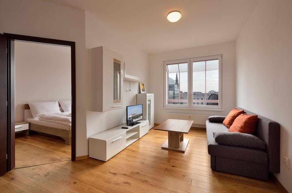 Twin City Rooftop By Ambiente Pressburg Exterior foto