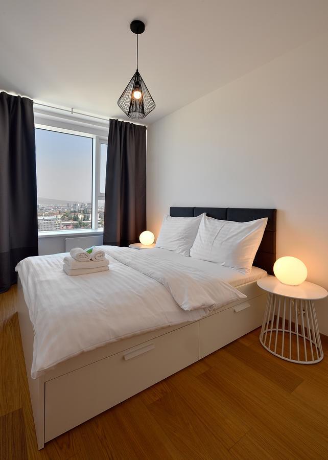 Twin City Rooftop By Ambiente Pressburg Exterior foto
